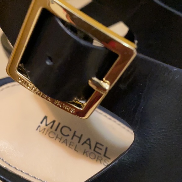 Michael Kors sandals - Picture 3 of 10